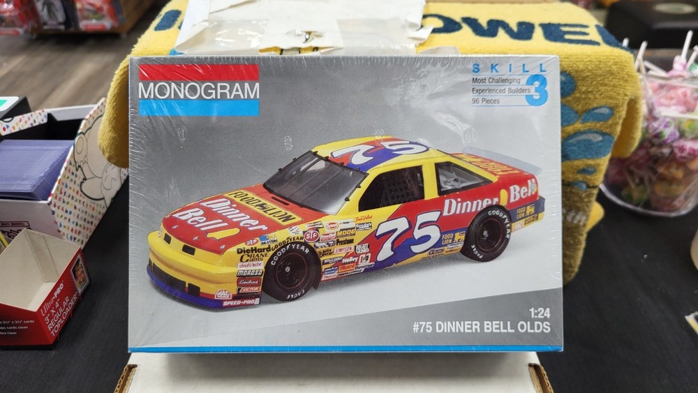 NIB 1992 JOE RUTTMAN DINNER BELL OLDS #75 1/24 REVELL MONOGRAM MODEL KIT #2432