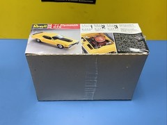VINTAGE Revell ‘71 Plymouth GTX #7608. Plastic Model Kit NEW