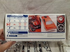 Revell 1970 Plymouth Roadrunner 1:24 Scale Plastic Model Kit – White 852980 NOB