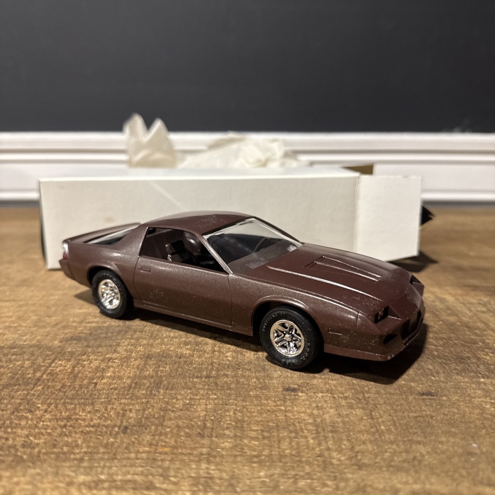 MPC 1984 CHEVY CAMARO Z/28 Brown Promo 1/25 Great for a slot car body