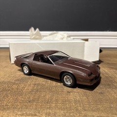 MPC 1984 CHEVY CAMARO Z/28 Brown Promo 1/25 Great for a slot car body