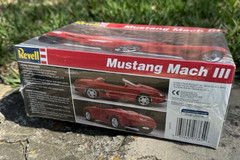 Revell 1:25 Scale Ford Mustang Mach III Model Kit 7364 – New/Sealed