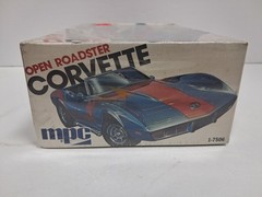 MPC Open Corvette Roadster Model Car Kit 1:25 Scale – Brand New – 1-7506