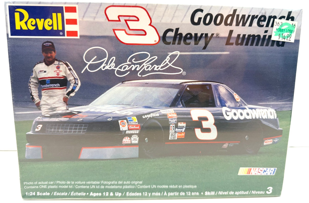 Revell 1:24 Scale Dale Earnhardt ’05 Goodwrench Monte Carlo Sealed Model Kit