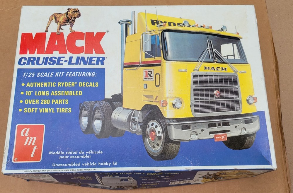 AMT Mack Cruiser-Liner Ryder Trucks 1977 Issue Opened Complete 1:25 Kit T536