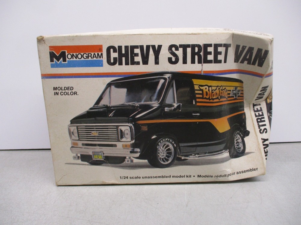 1977 Monogram Chevy Street Van 1/24