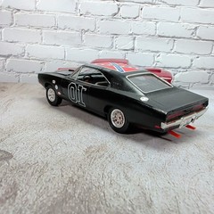 Lot 2 Built 1963 Ford Galaxie & Black Lee Charger Model Cars 1/25
