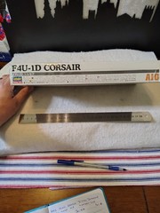 Plastic Model 1/72 Scale F4U-1D Corsair US Navy Fighter Factory Sealed