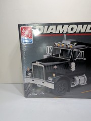 ✨VINTAGE✨ AMT Diamond Reo Tractor 1993 Rare Box 1:25 Model Kit 8137 SEALED