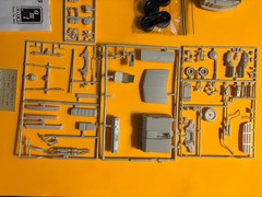CHEVROLET C1500 454 SS PICKUP TRUCK MODEL KIT AMT ERTL 1/25 SCALE NEW COOL LOOK!