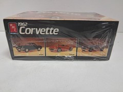 AMT ERTL 1/25 – 1962 CORVETTE 3 IN 1 – Plastic Model Kit – 6521 – New
