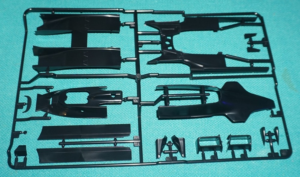 Lotus Type 79 1978 Tamiya 1/20 Sprue B Body Parts Etc.