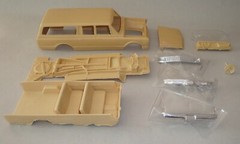 R&R Vacuum Craft 1972 Chevrolet Suburban 1/25 Resin kit