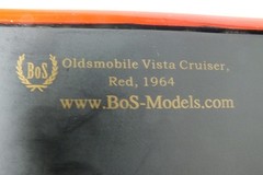 1964 Oldsmobile Vista Cruiser BOS 1:18 Resin(parts car)