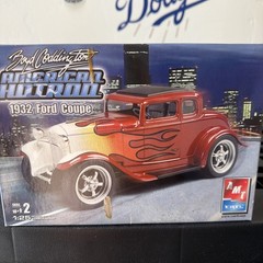 1932 Ford Coupe Boyd Coddington American Hot Rod AMT/ERTL 1:25 Model Kit #38345
