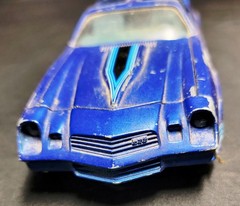 Ertl 1979 Chevrolet Blue Z28 Camaro Bonus T-Top 1/25 Scale Diecast Muscle Car