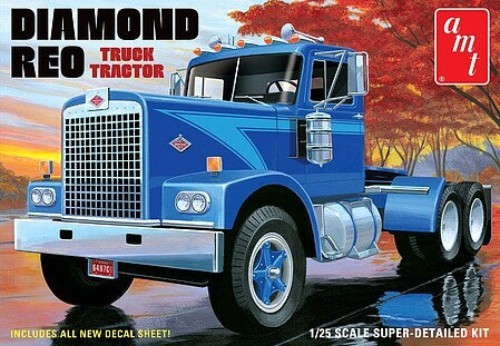 AMT 1500 1:25 Diamond Reo Truck Tractor Cab Plastic Model Kit