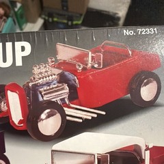 🏆Lindberg🏆1934🇺🇸Ford Roadster Pickup 3 Way Build 1/24 Model Sealed