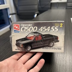 AMT ERTL Chevrolet C1500 454 SS. 1:25. 6032 Sealed
