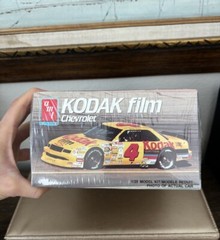 New Chevrolet Kodak Film Model Kit # 6727 Scale 1:25 AMT Sealed Box