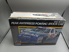 1/24 Monogram Peak Antifreeze Pontiac Stock Car Sealed Package