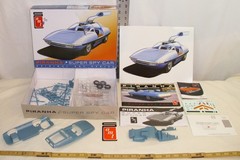 AMT PIRANHA SUPER SPY CAR MODEL KIT 1:25 916/12