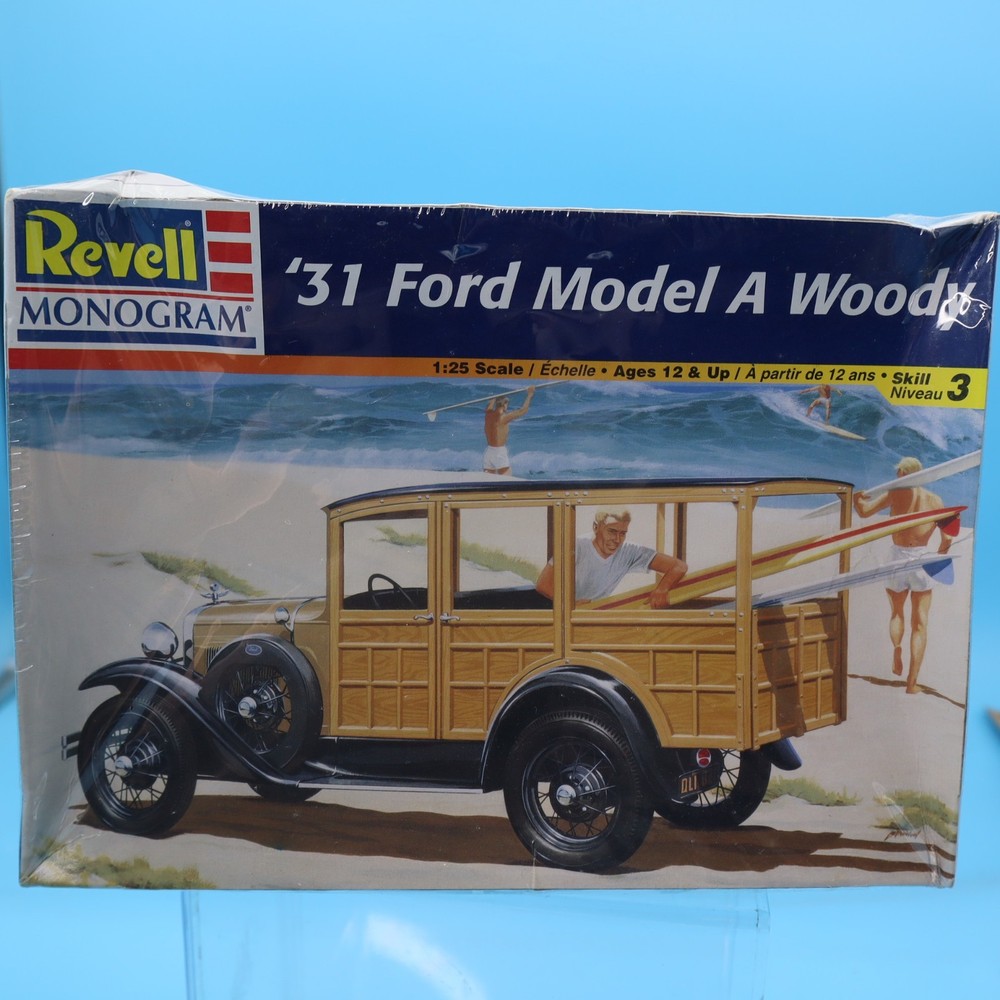 Revell Monogram ’31 Ford Model A Woody 1:25 Plastic Model Kit 85-7637 New Sealed