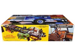 Diamond Reo Truck Tractor 1/25 Scale Model Kit – Skill Level 3 by AMT
