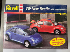 REVELL 1:24 Scale Model Kit VW VOLKSWAGEN NEW BEETLE with Tuner Version SEALED