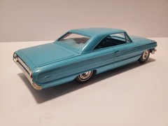 M131. 1964 FORD GALAXIE 500 XL DEALER PROMO MODEL CAR 1/25 Scale TURQUOISE