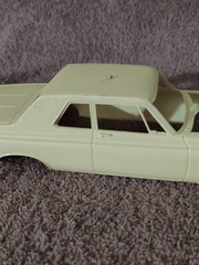 Vintage 1964 Dodge 330 1:25 Model Car Body
