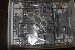 ICM Ford Model T 1913 Roadster Sealed Inside 1/24
