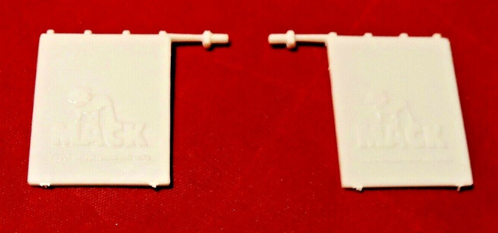 AMT Mack R685ST Semi Truck Mud Flaps 1/25