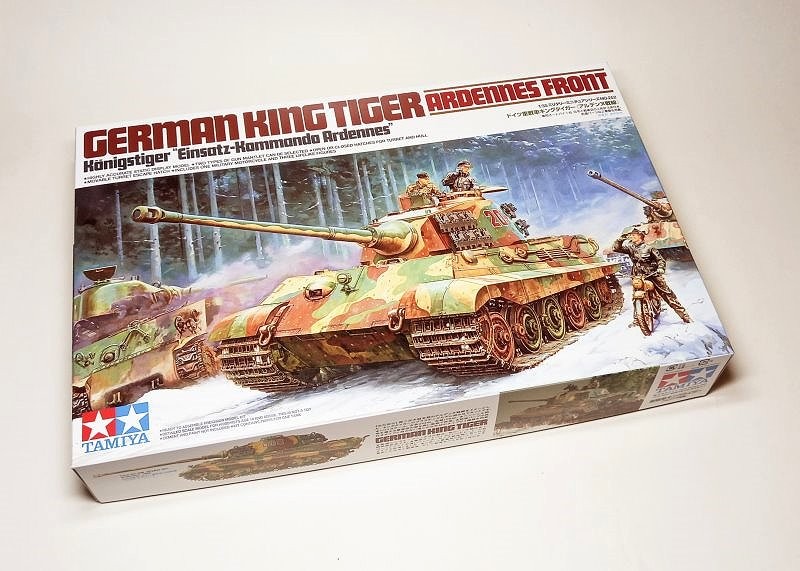 Tamiya Military Model 1/35 German King Tiger Tank (Ardennes Front) 35252
