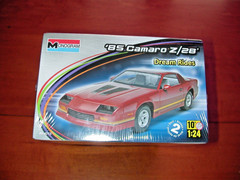 1985 CHEVY CAMARO Z/28 MONOGRAM 1/24 MODEL KIT NEW UNOPENED CHEVROLET IROC Z
