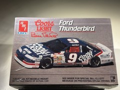 AMT ERTL 6740 Bill Elliott 1991 Coors Light NASCAR 1:25 Model Car Kit Sealed NEW