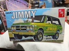 AMT 1972 GMC Jimmy 1:25 Scale Plastic Model Kit BEAUTIFUL VERY NICE TRUCK