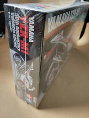 TAMIYA 1/12 No.105 Yamaha YZR-M1 50th Anniversary Valencia (JP IMPORTED) SEALED)