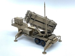 ARTISAN 1/72 U.S. Patriot Air Defense Missile System Sand-Colored Finished Model