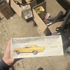 AMT ‘69 Chevelle Hardtop SS 396 1/25 Scale Model Kit