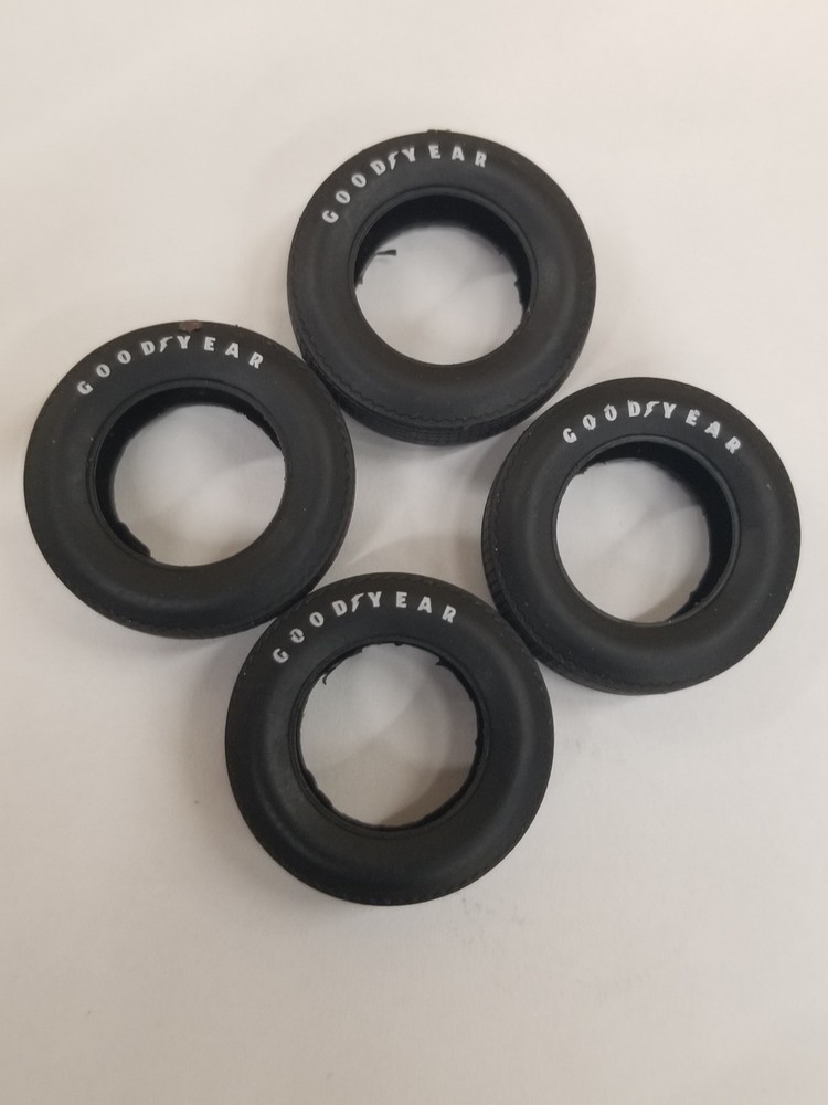 PAD PRINTED GOODYEAR TIRES from 69 Ford Torino AMT 1:25 Model Kit