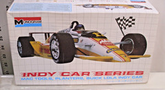 MONOGRAM INDY CAR SERIES MAC TOOL RACE CAR MODEL KIT 1:24 2930