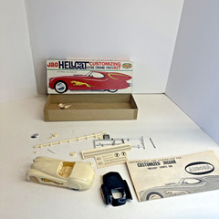 XK120 JAG HELLCAT VINTAGE AURORA 1/32 Plastic Model Kit 1960 Issue Parts only