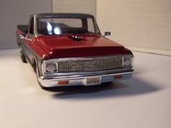 BUILT AMT/ROUND2 1972 Chevy Fleetside Longbed Pickup