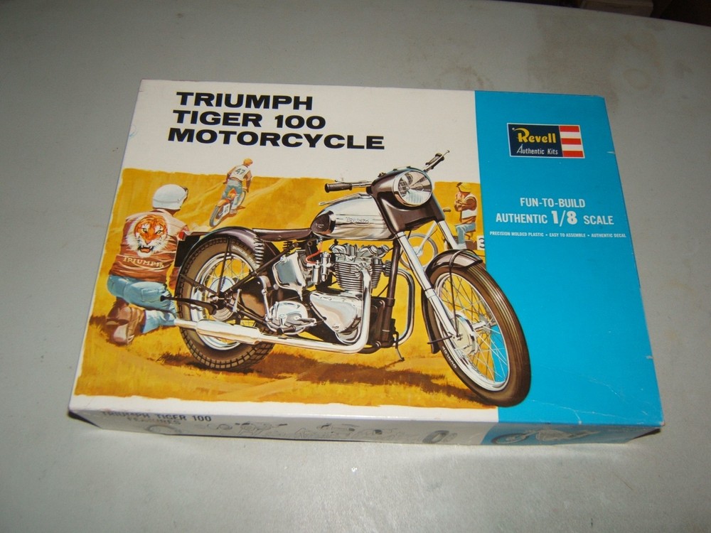 REVELL TRIUMPH TIGER 100 1/8 SCALE MOTORCYCLE KIT # H-1231 ISSUE DATE 1964.