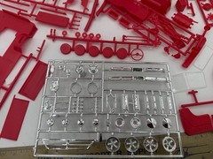 Vintage IMC Dodge LITTLE RED WAGON / Kit No. 107-200 / 1/25 Scale Model