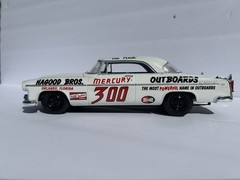 Moebius Models Chrysler 300 (1955 Stock Car Winner) 1:25 Scale (Built Model)