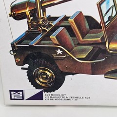 World War 2 II Jeep Model Kit US Army Plastic 1:25 Scale MPC