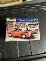 1999 Revell Monogram ’70 Dodge Challenger 2 ‘n 1 # 85-2596