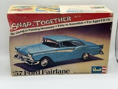1974 Revell Snap Together 57 Ford Fairlane H-1103 Box Instructions And Body